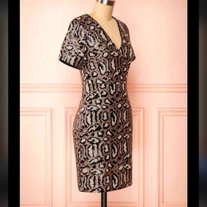 COPY - BNWT -  brand new, never worn Elegant Sequined Molly Bracken cocktail dr…